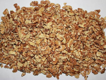 Bild 2:Geschälte Walnüsse, Haselnüsse, Kürbiskerne, Sonnenblumenkerne