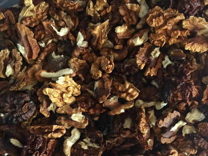 Bild 4:Geschälte Walnüsse, Haselnüsse, Kürbiskerne, Sonnenblumenkerne