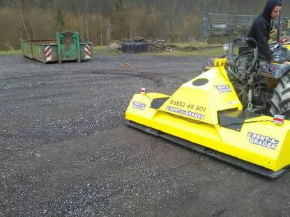 Bild 4:RaG Rüttelplatte live auf der MAWEV Show