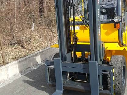Stapler Stapler Jungheinrich 4 5t Gebraucht Kaufen Landwirt Com