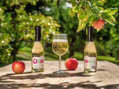 Bild 3:Edelbrände und Liköre