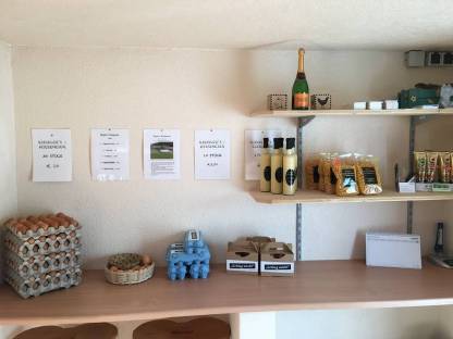 Bild 2:Wieseneier vom Hühnermobil