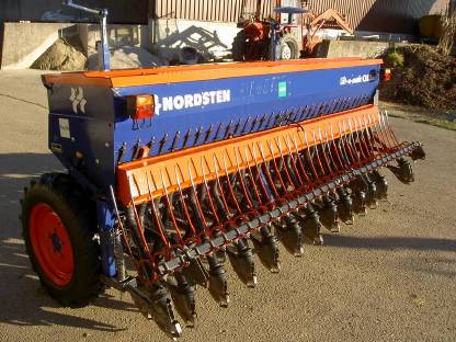 Bild 4:Nordsten Sämaschine CLR 300