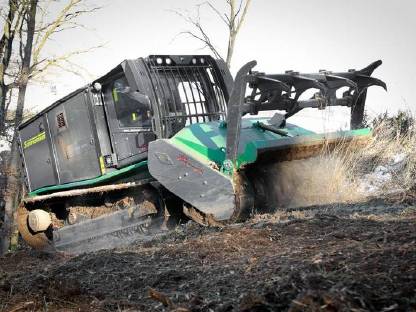 Bild 3:Forstmulchen, Fräs-Setzmaschine