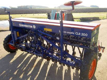 Bild 7:Nordsten Sämaschine CLR 300