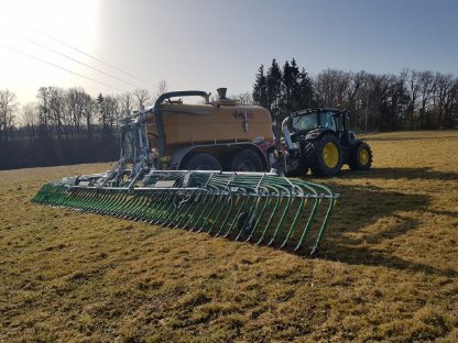 Bild 3:Bodennahe Gülleausbringung - Thema der Zukunft