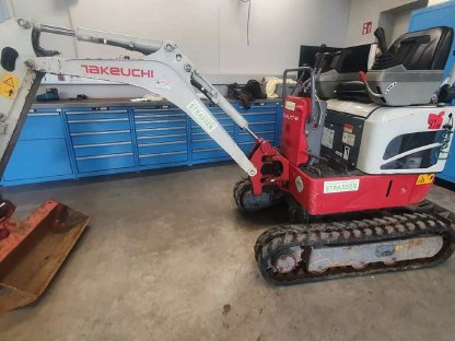 Bild 5:Böschungsmähen Mulchen Mähraupe Irus