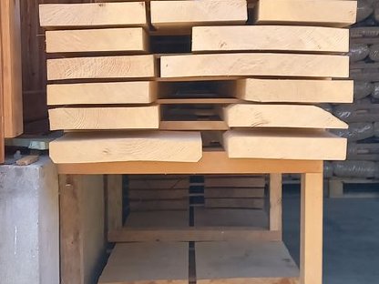 Bild 5:Schnittholz Esche Pfosten