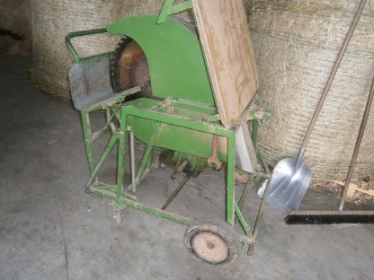 Bild 3:Zapfwellenkreissäge