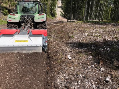 Bild 4:Rekultivierungsarbeiten