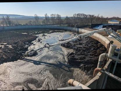 Bild 5:Güllemixer mobil, Schwimmtschicht, Biogas