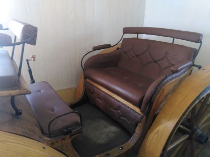 Bild 3:Einspännige Kutsche, Scheibenbremsen, Original Wagenräder