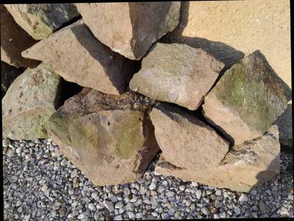 Granit und Natursteine braun