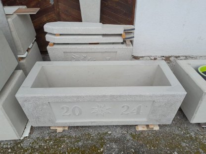 Bild 4:Wasser-/Betontrog