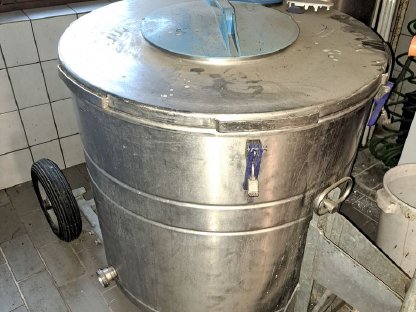 Bild 3:Milchtank 300 l