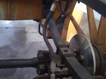 Bild 9:Einspännige Kutsche, Scheibenbremsen, Original Wagenräder