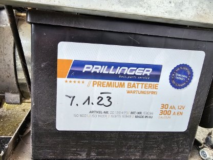 Bild 6:Notstromaggregat Vario Tech DG8000DE3