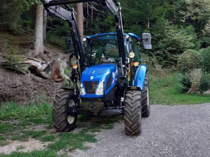 New Holland Traktor T4.65