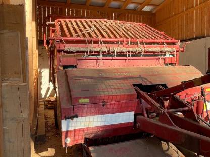 Bild 7:Pöttinger Ladewagen