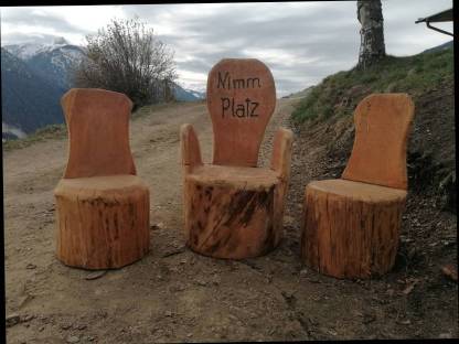 Sessel aus Lärchenholz