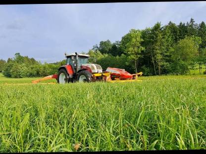 Bild 5:Fullservice Grünfutterernte - vom Mähen bis zum Häckseln