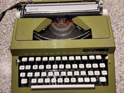 Olympia Koffer Schreibmaschine