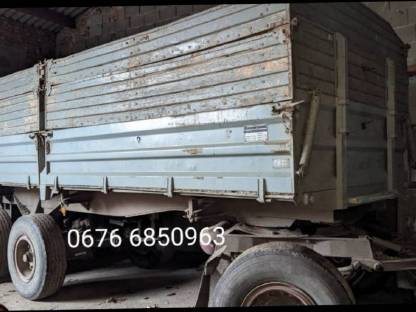 Bild 5:Dreiachskipper Meiller