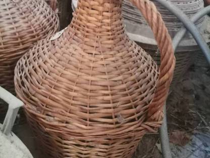 Bild 2:Glasballonflaschen, Korbflaschen, Schnapsflaschen