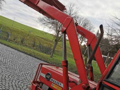 Frontlader und Kabine für Massey Ferguson 148