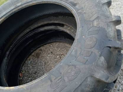 Verkaufe 420/85R38 Reifen