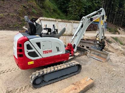 Takeuchi Bagger TB 216