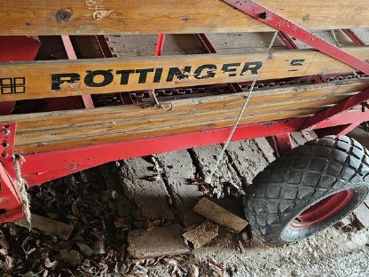Bild 2:Ladewagen Pöttinger 15