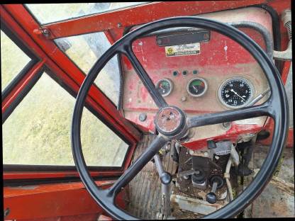 Bild 6:Massey Ferguson 235 mit Frontlader