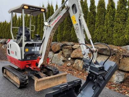 Takeuchi TB216