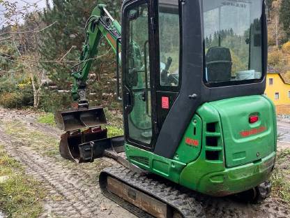 Bild 3:Minibagger Takeuchi TB216