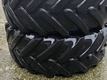 Michelin 440/65R28