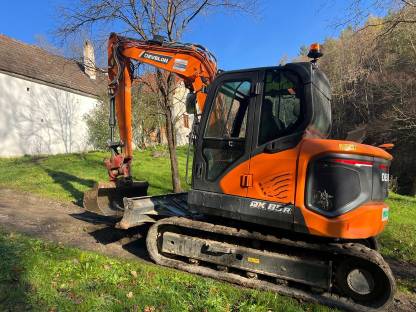 Doosan DX85R-7