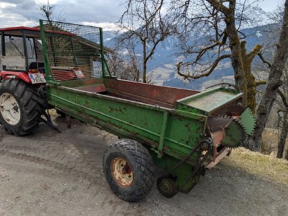 Schicht Miststreuer inkl. hohen Aufsatzwänden