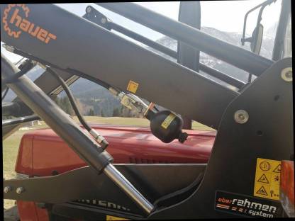 Bild 2:Hauer Frontlader POM-R70