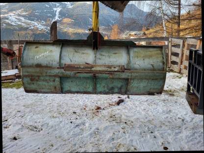 Bild 2:Schneepflug Stocker Schladming