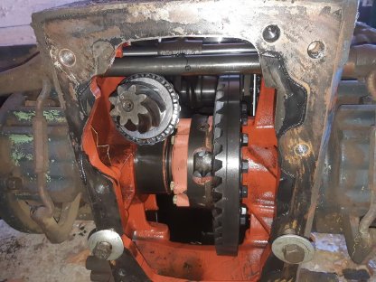 Bild 2:Steyr 8100 8130 Getriebe TW90.2