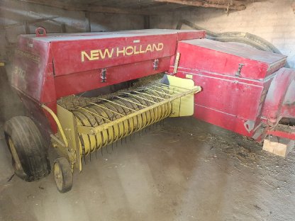 Kleinballenpresse New Holland 370