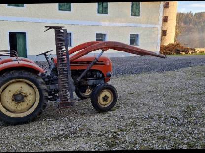 Bild 3:Steyr Typ 188 mit Frontlader