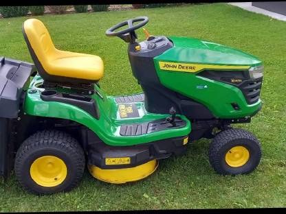 Rasentraktor John Deere X147R