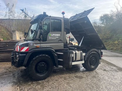 Mercedes Benz Unimog Geräteträger U430 4X4