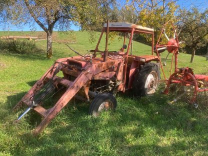 Bild 3:Futterschieber, Mähwerk, Silosäcke, Ferguson 135