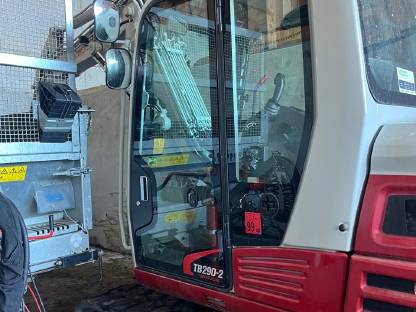 Bagger Takeuchi TB290-2