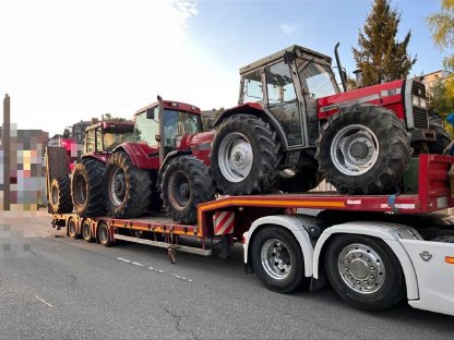 Traktor und Landmaschinen