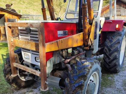 Bild 3:Steyr 980 Allrad mit Frontlader