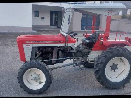 Traktor Lindner 350a